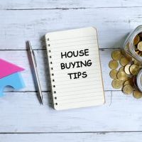 home-buying-tips-1068x713